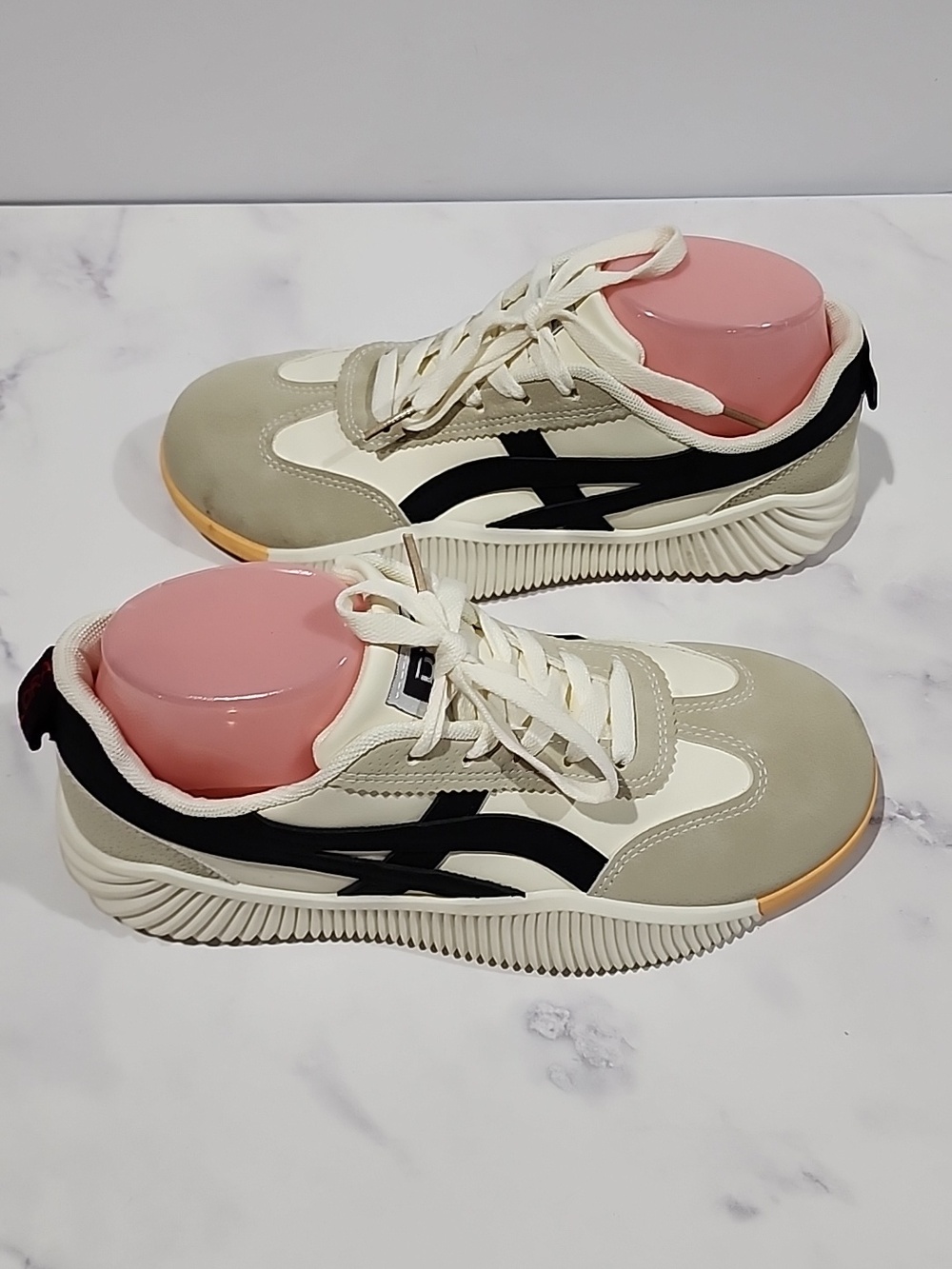 De Florance Stylish Black and White Sneakers